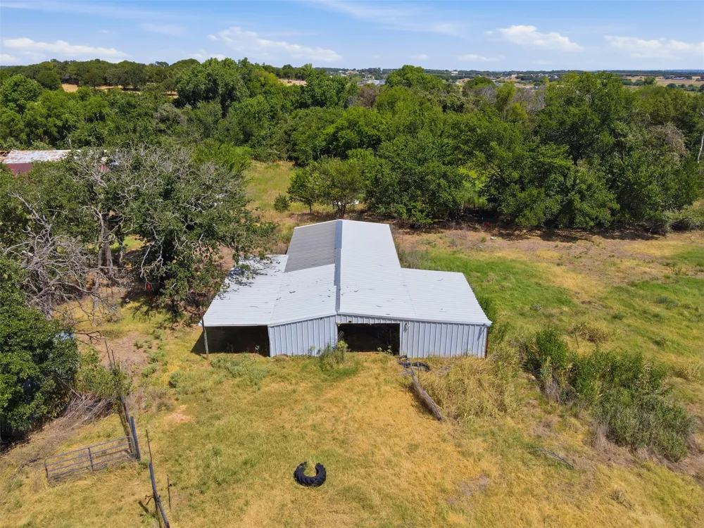 937 County Road 4790 Boyd, TX 76023