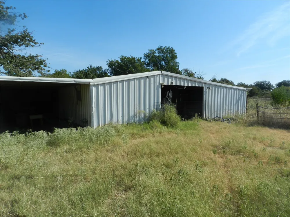937 County Road 4790 Boyd, TX 76023