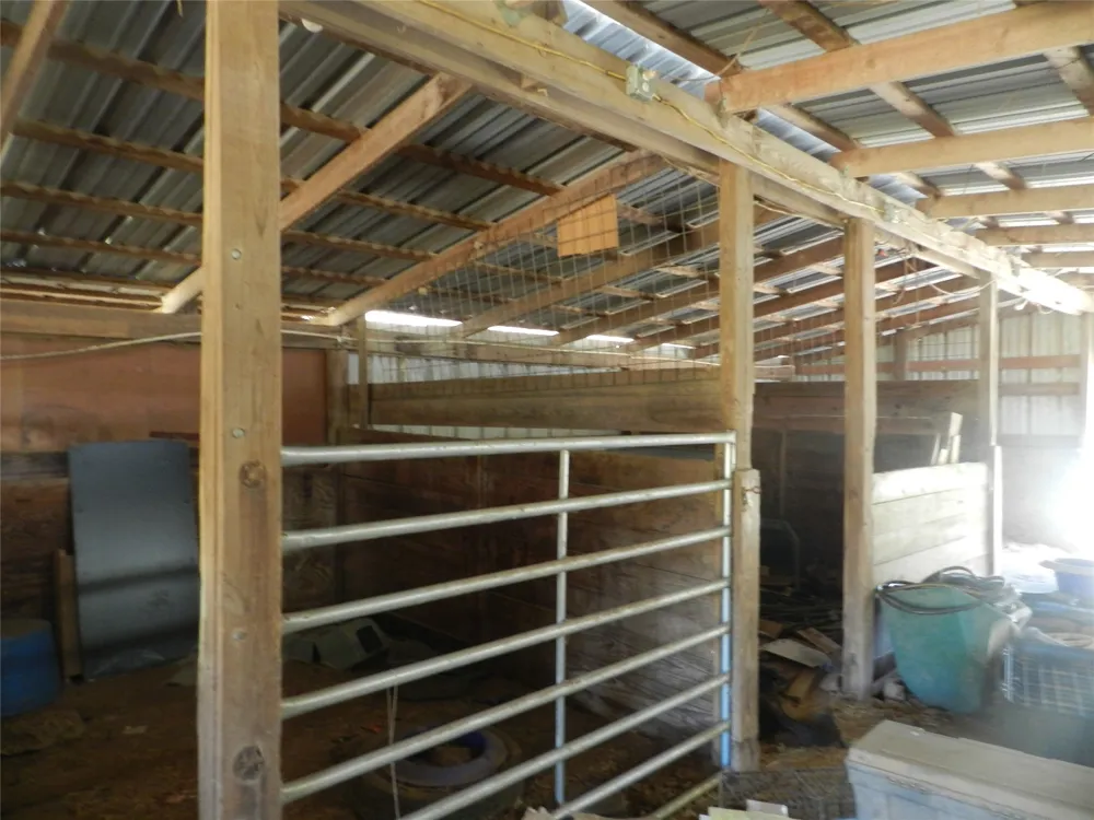 937 County Road 4790 Boyd, TX 76023