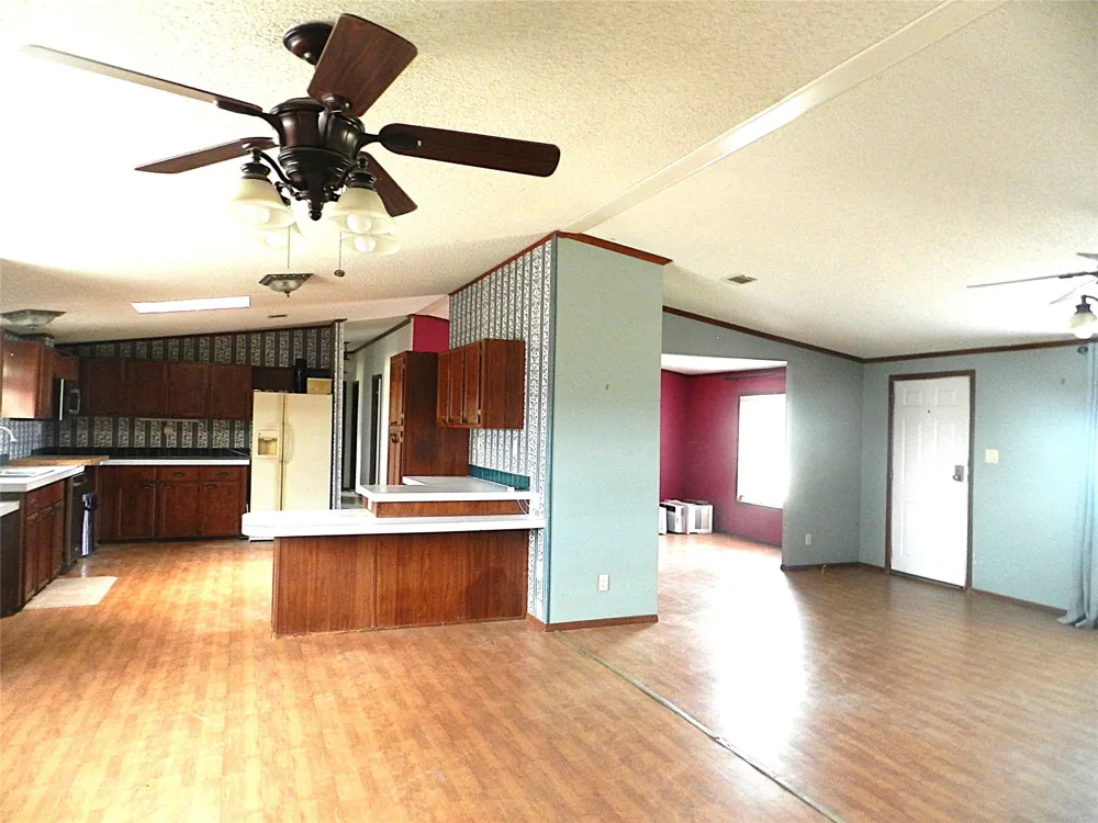 937 County Road 4790 Boyd, TX 76023