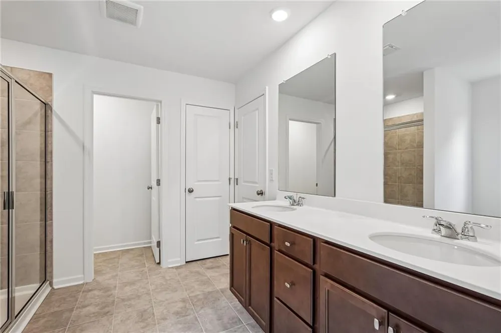 205 Groveton Court Euharlee, GA 30145