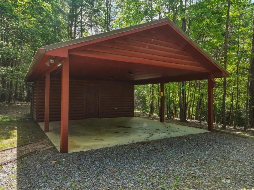105 Blackberry Falls Court Ellijay, GA 30536