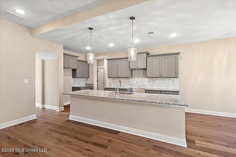 302 Wells Drive Hernando, MS 38632
