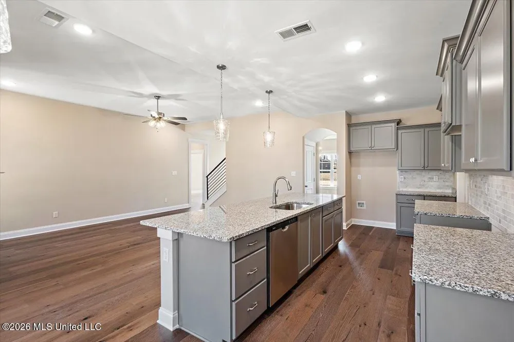 302 Wells Drive Hernando, MS 38632