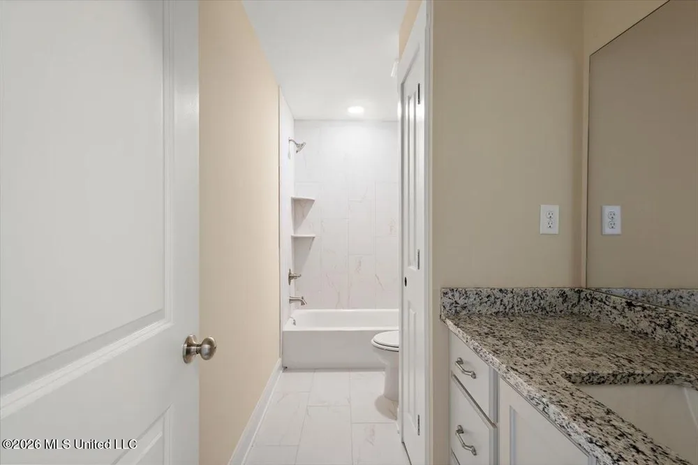302 Wells Drive Hernando, MS 38632