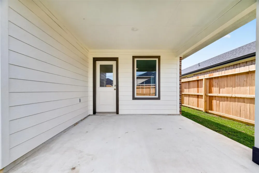 3529 Longhorn Valley Street League City, TX 77511