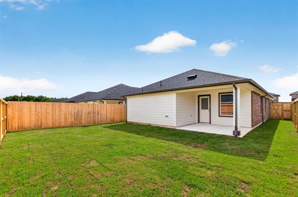 3529 Longhorn Valley Street League City, TX 77511
