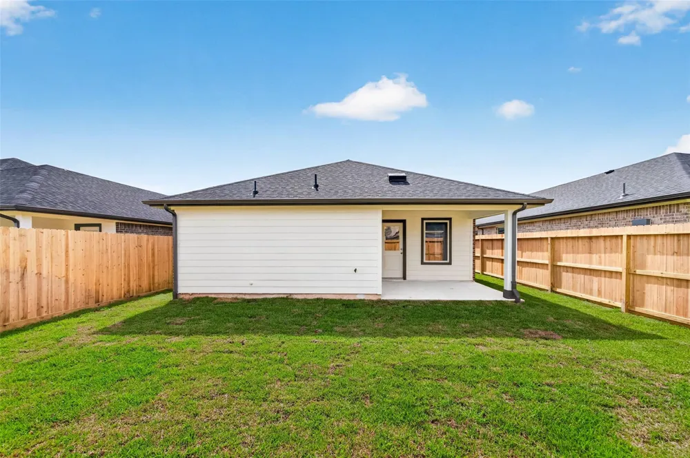 3529 Longhorn Valley Street League City, TX 77511