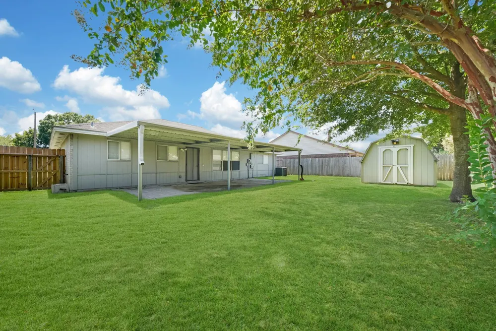 9839 Rustic Rock Road La Porte, TX 77571