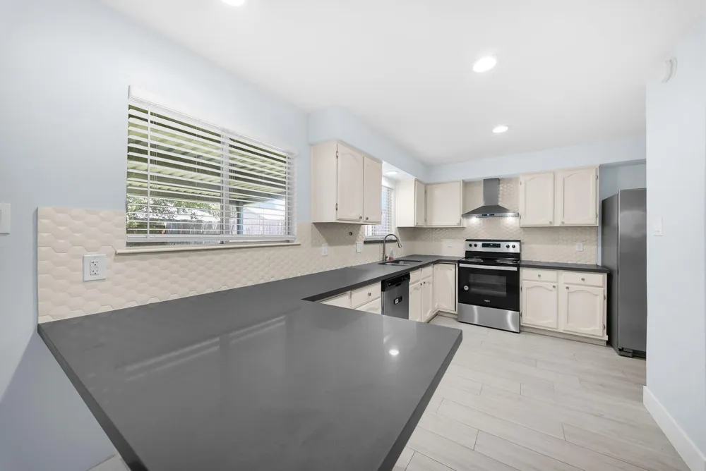 9839 Rustic Rock Road La Porte, TX 77571