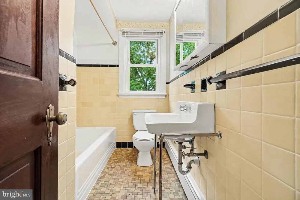 401 WOOD STREET Harrisburg, PA 17109