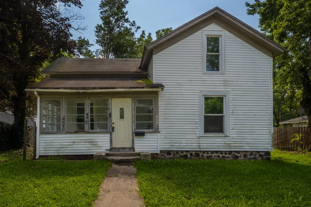 407 Michigan Avenue Dowagiac, MI 49047