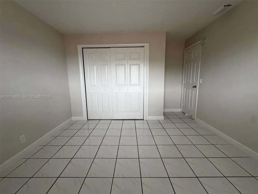 1345 W 28th St #12 Hialeah, FL 33010