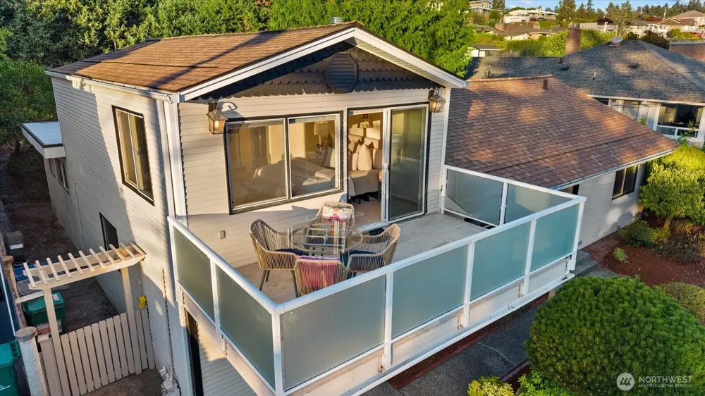 12116 Shorewood Drive SW Burien, WA 98146