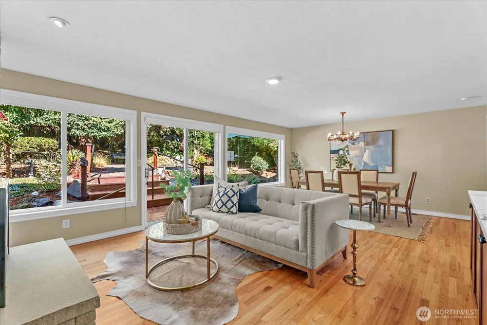 12116 Shorewood Drive SW Burien, WA 98146