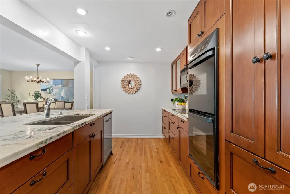 12116 Shorewood Drive SW Burien, WA 98146