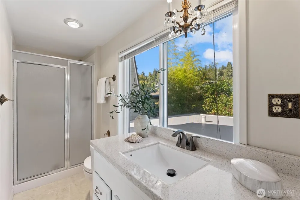 12116 Shorewood Drive SW Burien, WA 98146