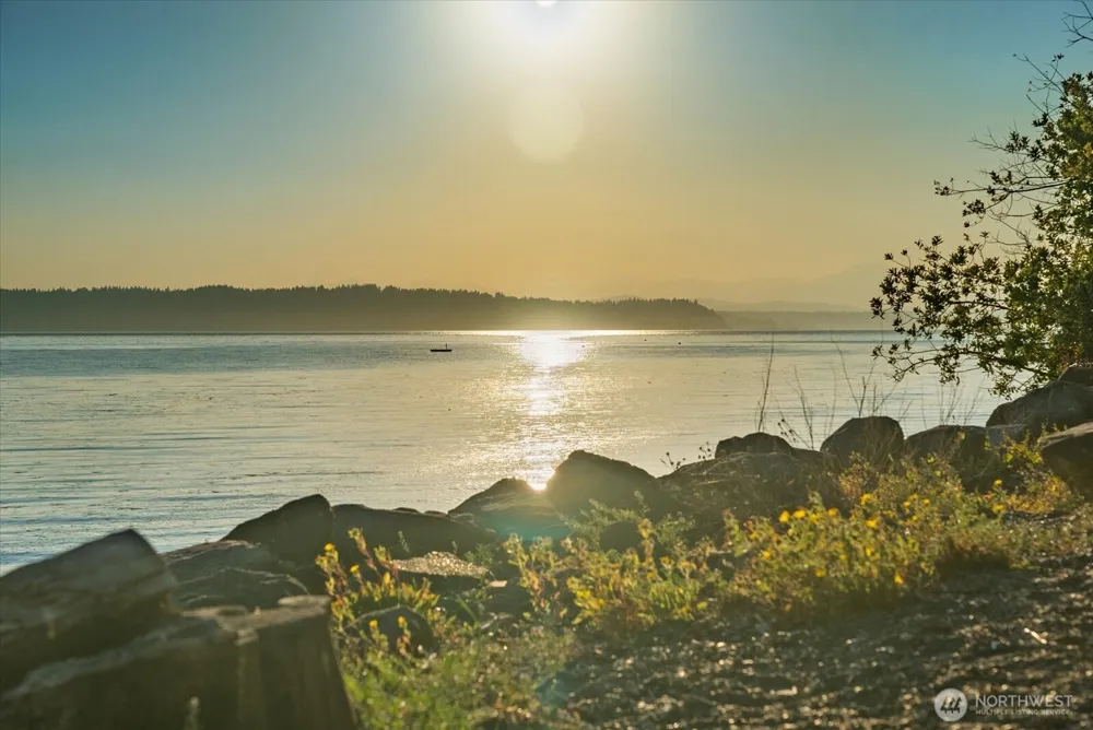 12116 Shorewood Drive SW Burien, WA 98146