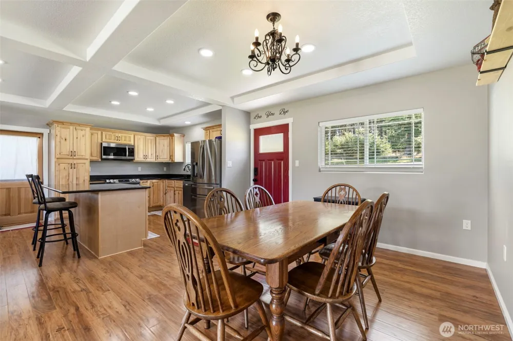 819 Middle Fork Road Onalaska, WA 98570