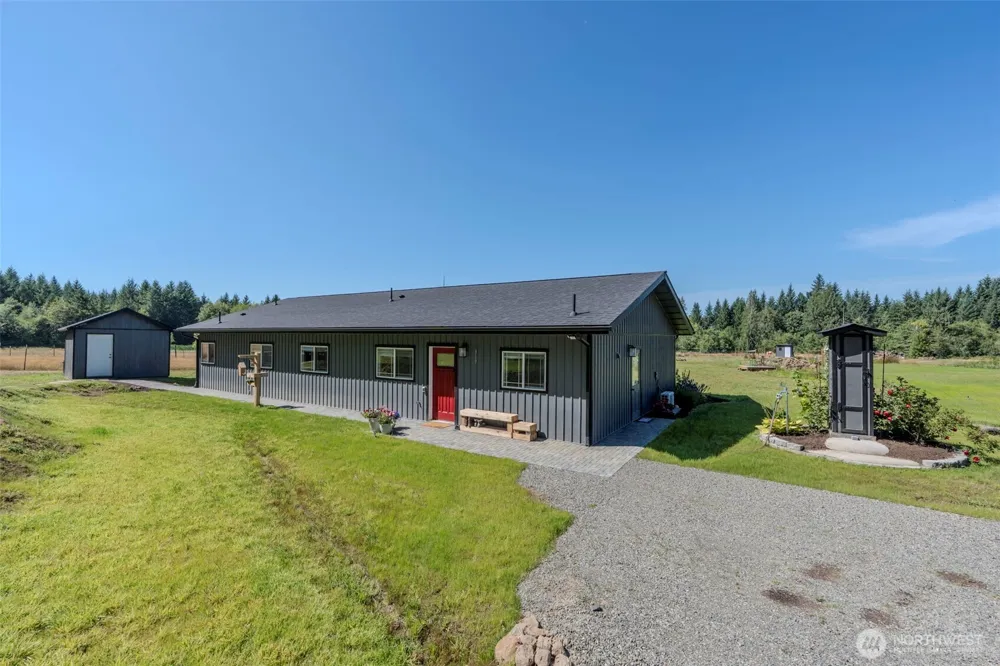 819 Middle Fork Road Onalaska, WA 98570