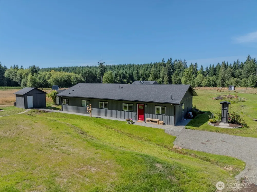 819 Middle Fork Road Onalaska, WA 98570