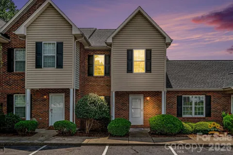 2240 15th Avenue NE #102