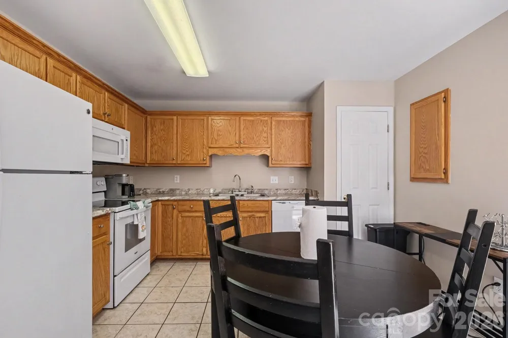 2240 15th Avenue NE #102 Hickory, NC 28601