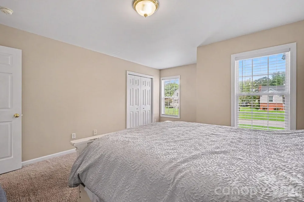 2240 15th Avenue NE #102 Hickory, NC 28601