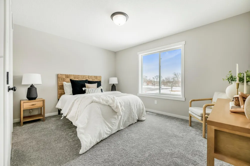 718 Margaret Avenue NE Isanti, MN 55040