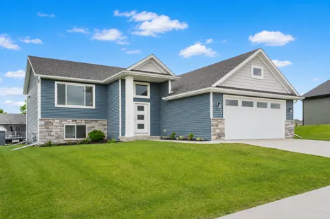 217 Brookestone Drive SE