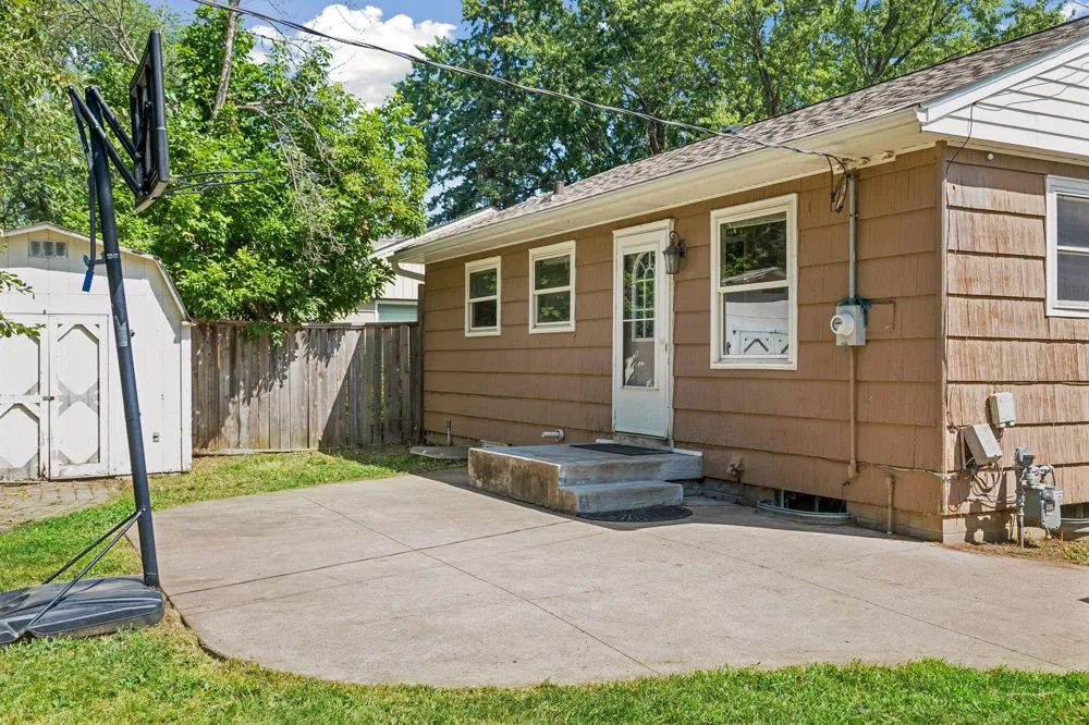 3713 Van Dyke Street White Bear Lake, MN 55110