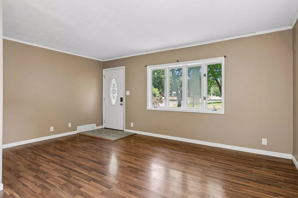 3713 Van Dyke Street White Bear Lake, MN 55110