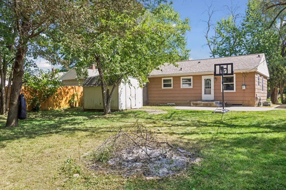 3713 Van Dyke Street White Bear Lake, MN 55110