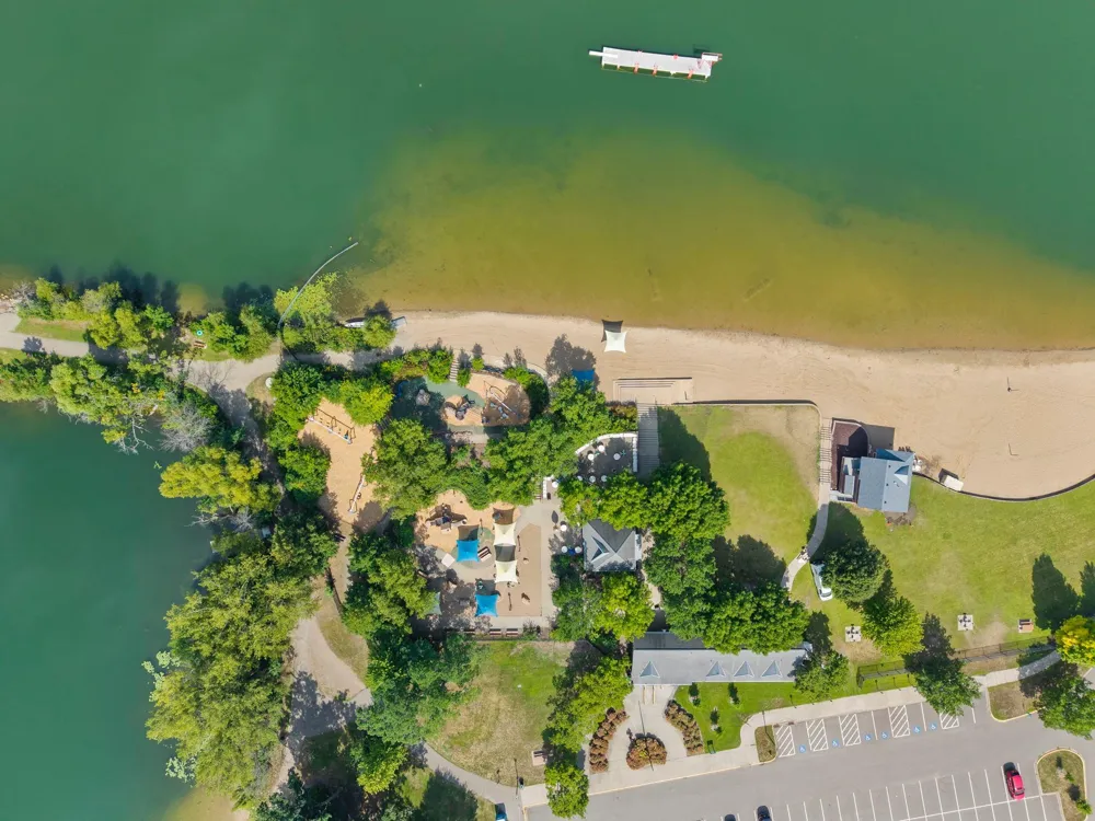 5332 Beachside Drive Minnetonka, MN 55343