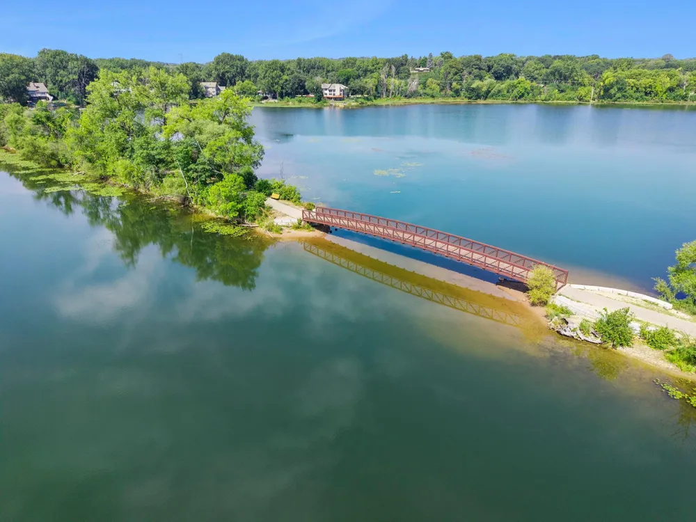5332 Beachside Drive Minnetonka, MN 55343