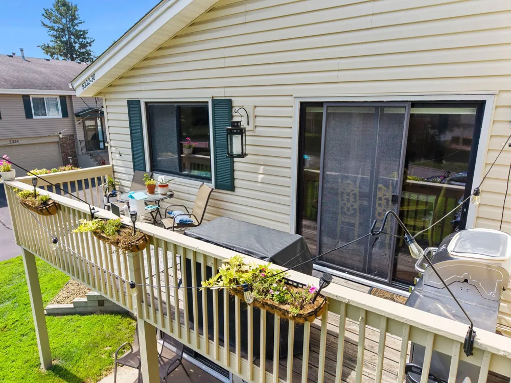 5332 Beachside Drive Minnetonka, MN 55343