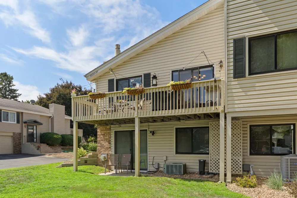 5332 Beachside Drive Minnetonka, MN 55343