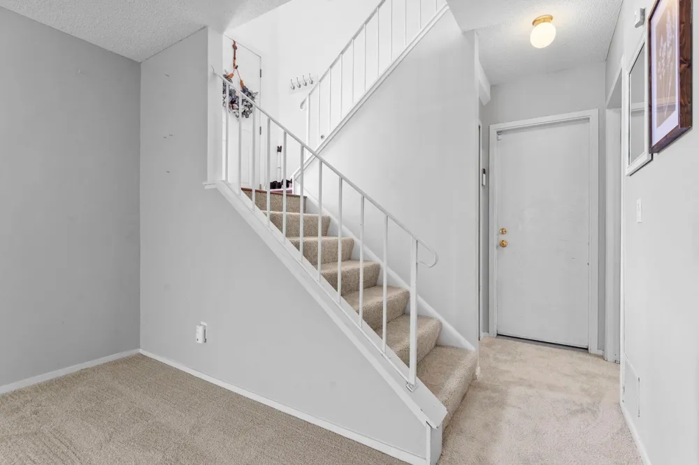 5332 Beachside Drive Minnetonka, MN 55343