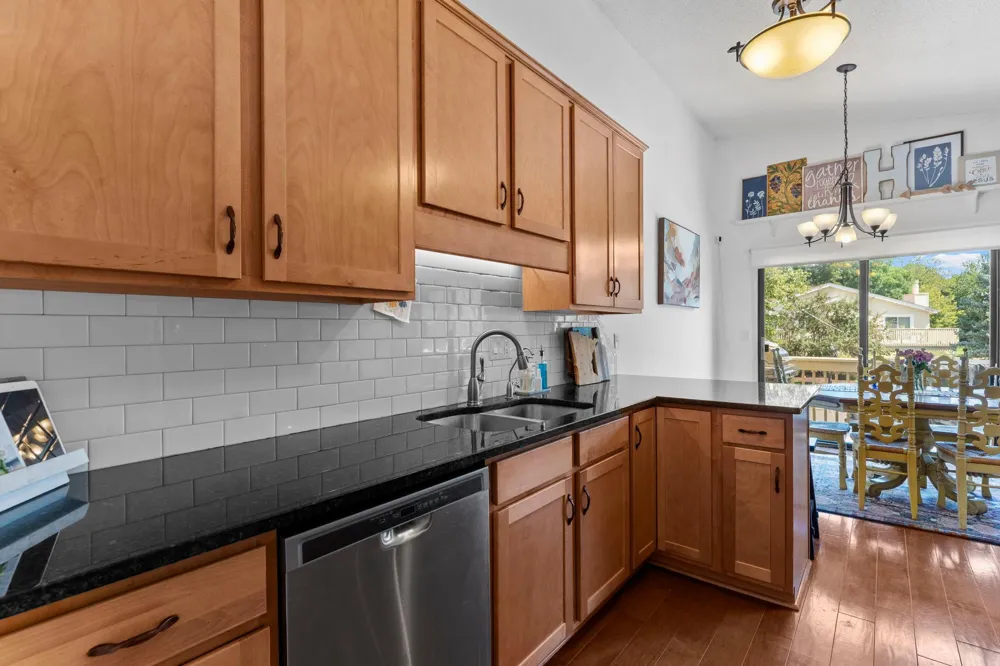 5332 Beachside Drive Minnetonka, MN 55343