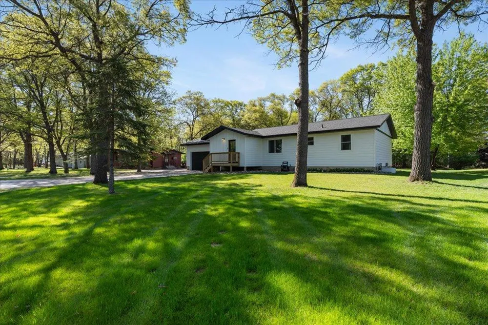 6141 Donald Street Baxter, MN 56425