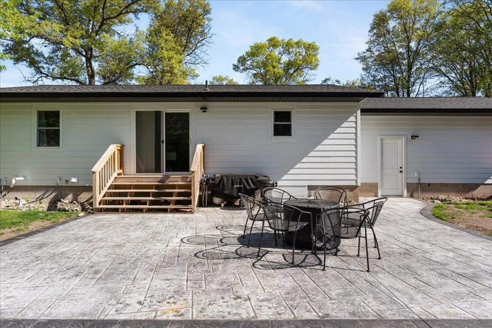 6141 Donald Street Baxter, MN 56425