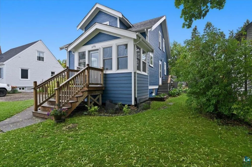 5215 Avondale Street Duluth, MN 55804