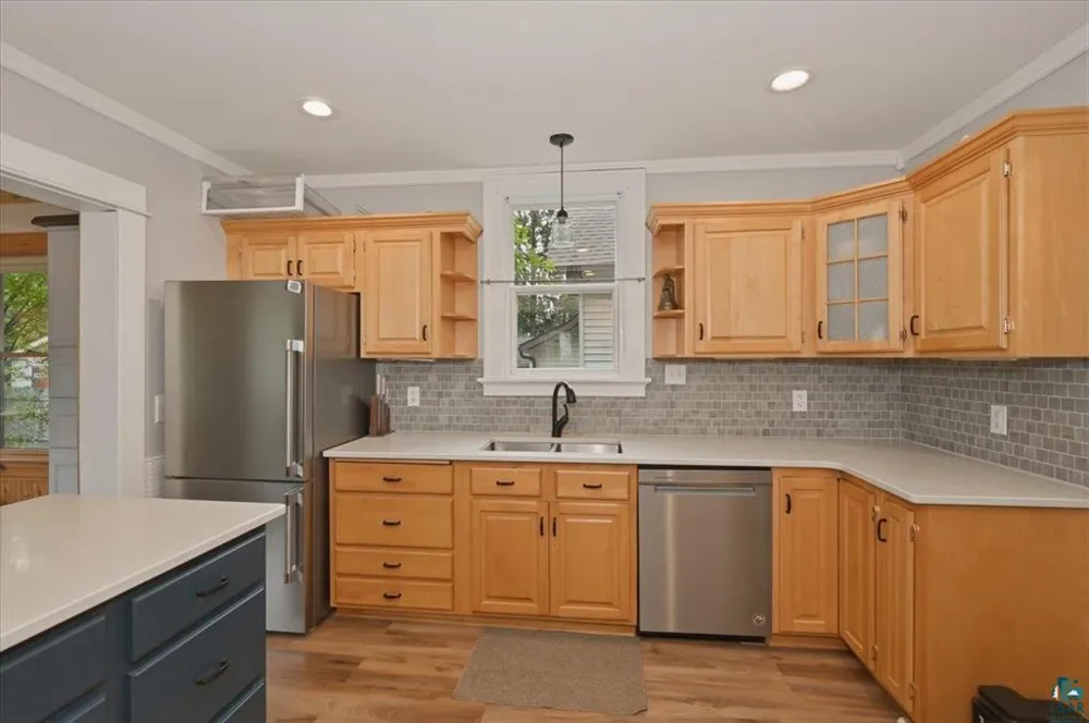 5215 Avondale Street Duluth, MN 55804
