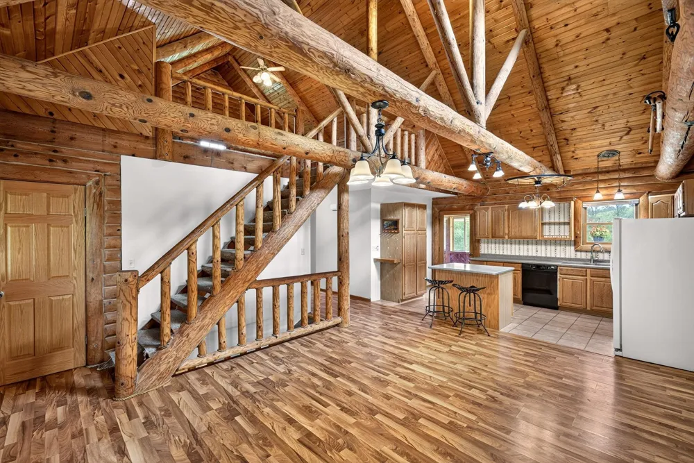 565 Beckman Road La Crescent, MN 55947