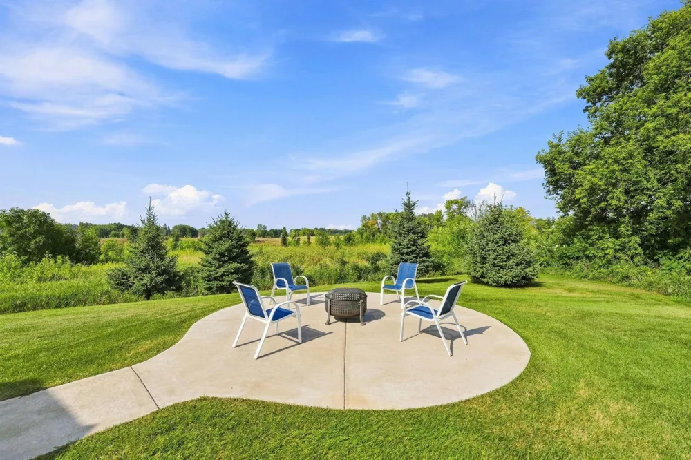 6224 Quenroe Avenue NE Otsego, MN 55330