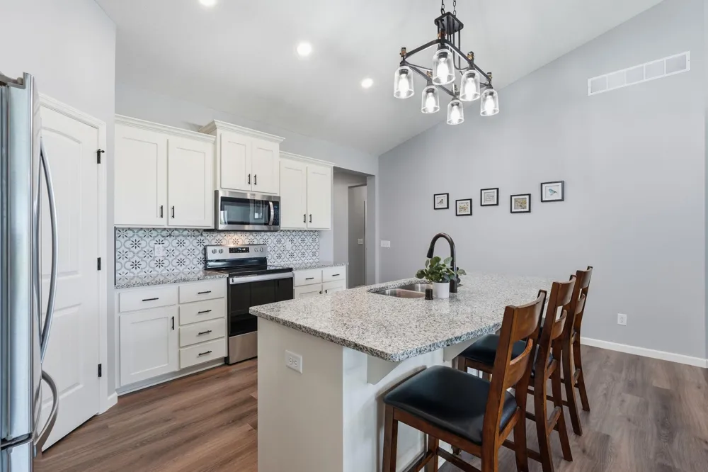 6224 Quenroe Avenue NE Otsego, MN 55330