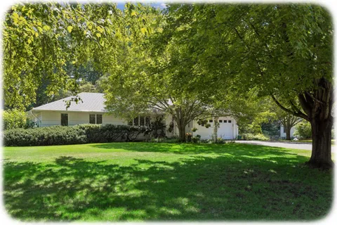 12915 Lone Oak Drive