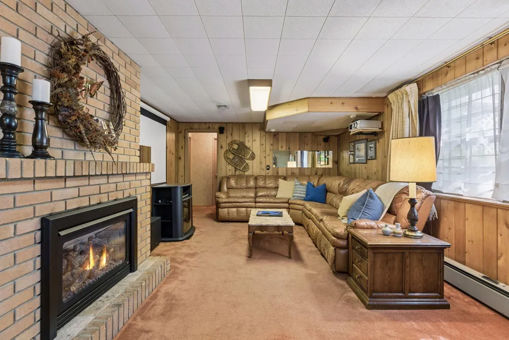 12915 Lone Oak Drive Minnetonka, MN 55305