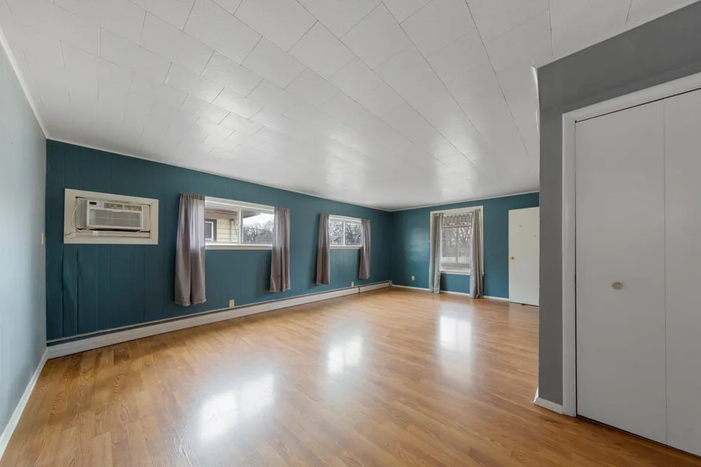 118 1st Street SW Faribault, MN 55021