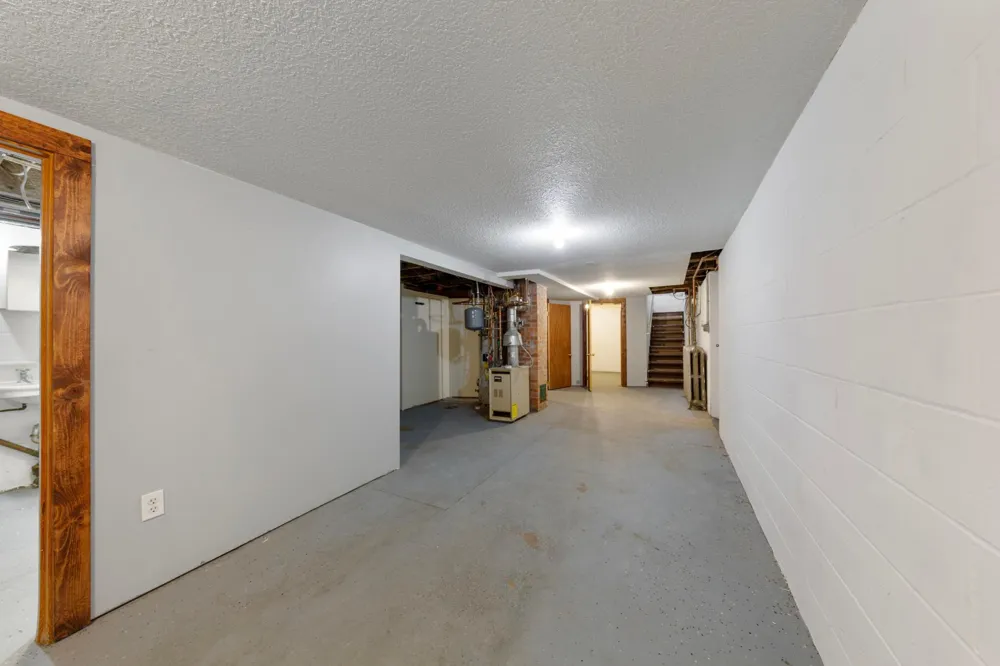 118 1st Street SW Faribault, MN 55021